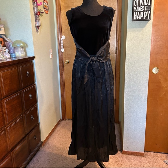 Rabbit Rabbit Rabbit Designs vintage black sleeveless semi formal dress size 8 - Picture 1 of 10